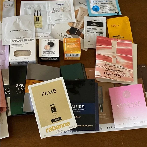 Huge Beauty Samples Bundle - Picture 9 of 9